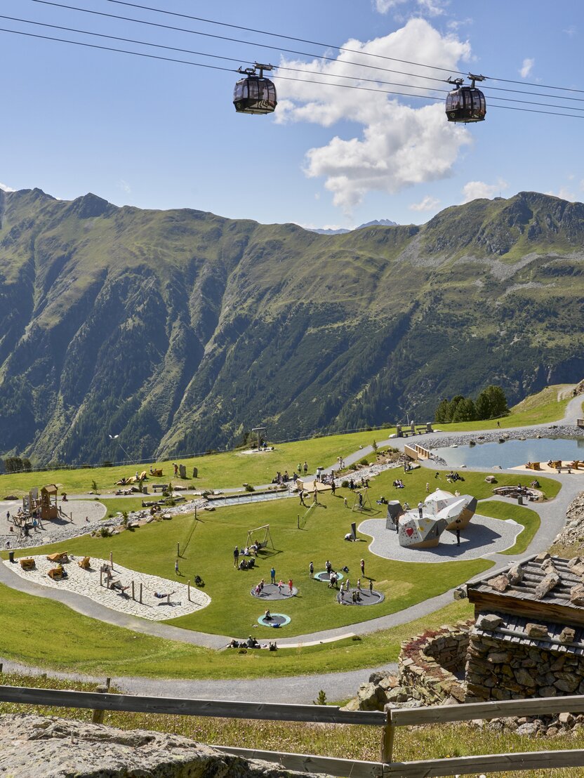 Mit den Silvrettaseilbahn AG in die Tiroler Bergwelt