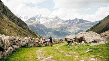 2023_TVB-Ischgl-Paznaun_Sommer_Cross-Trail_Gruebele-See_WEST_3348.jpg