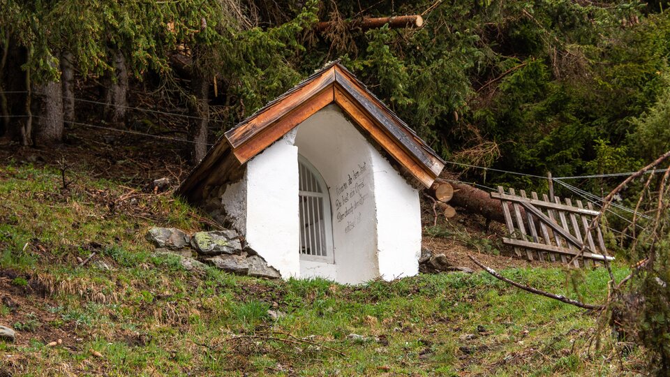 Bildstock - Obermahren Richtung Sinsner Wald | © Bernhard Gruber – Photography