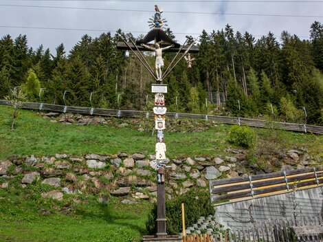 Passionskreuz Höfen-Tschatscha