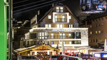 Hotel Außenansicht